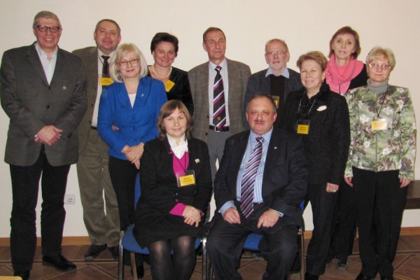 Басов С.А., Лесневский Ю. Ю., Степина О. Г., Тихонова Е. В., Фирсов В. Р., Хини Майкл, Райкова Г. А., Артемьева Е. Б., Мамаева С.А., Трушина И.А., Шрайберг Я.Л.