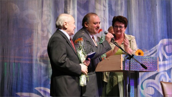 Зайцев В.Н., Шрайберг Я.Л., Гениева Е.Ю.