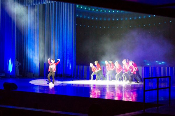 Музыкальный номер на церемонии открытия