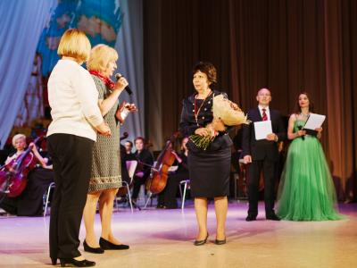 Пленарное заседание и церемония закрытия в Областном дворце культуры и искусства во Владимире
