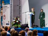 М. П. Захаренко, председатель мандатной комиссии, и И. А. Трушина, исполнительный директор Российской библиотечной ассоциации