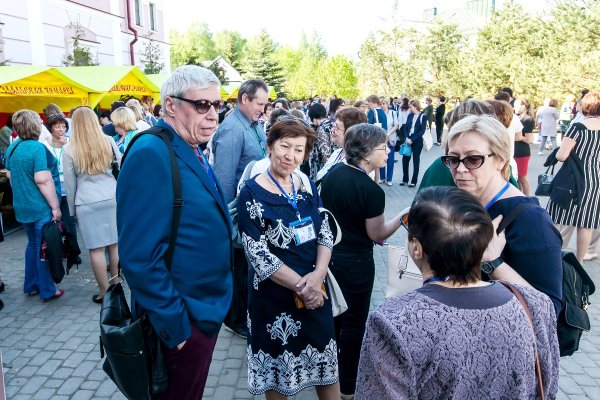 Участники Всероссийского библиотечного конгресса в Суздале