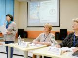 Т. А. Сдобникова, директор Владимирской областной библиотеки для детей и молодежи, приветствует участников заседания Секции детских библиотек