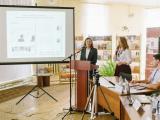 Е. А. Шибаева, координатор рабочей группы «Библиотека и социальные медиа», ведёт заседание