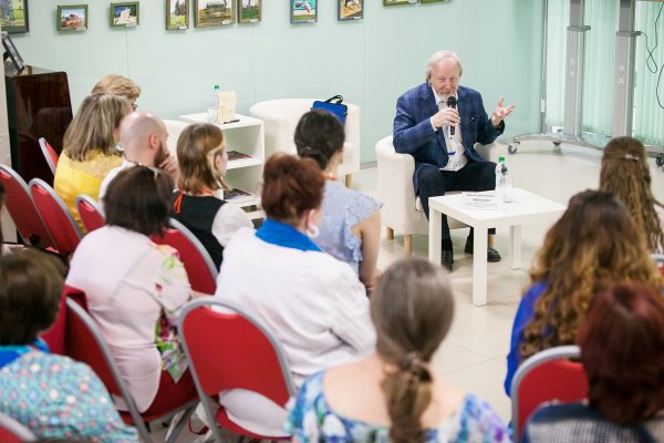 «Встреча без галстуков» с президентом РБА М. Д. Афанасьевым в рамках работы Молодёжной секции